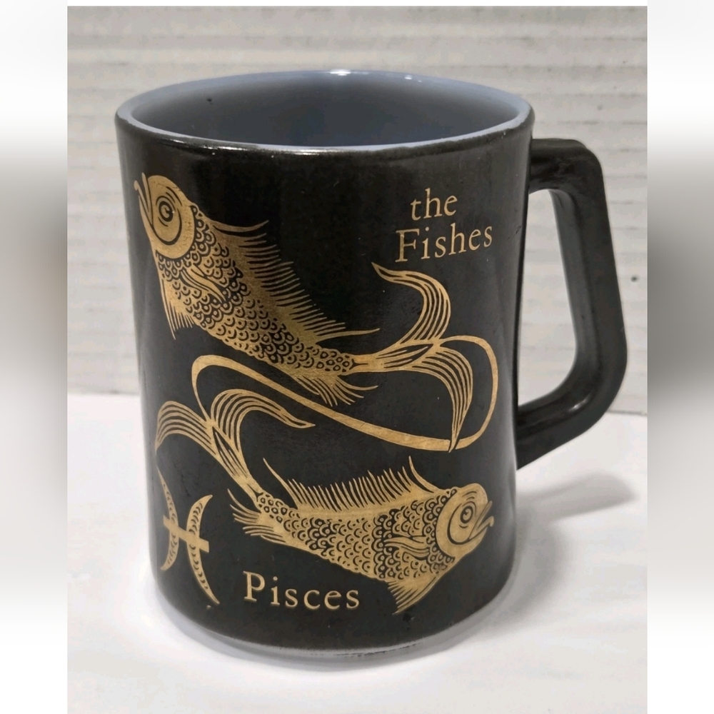 Federal Glass Vintage Zodiac Pisces Mug